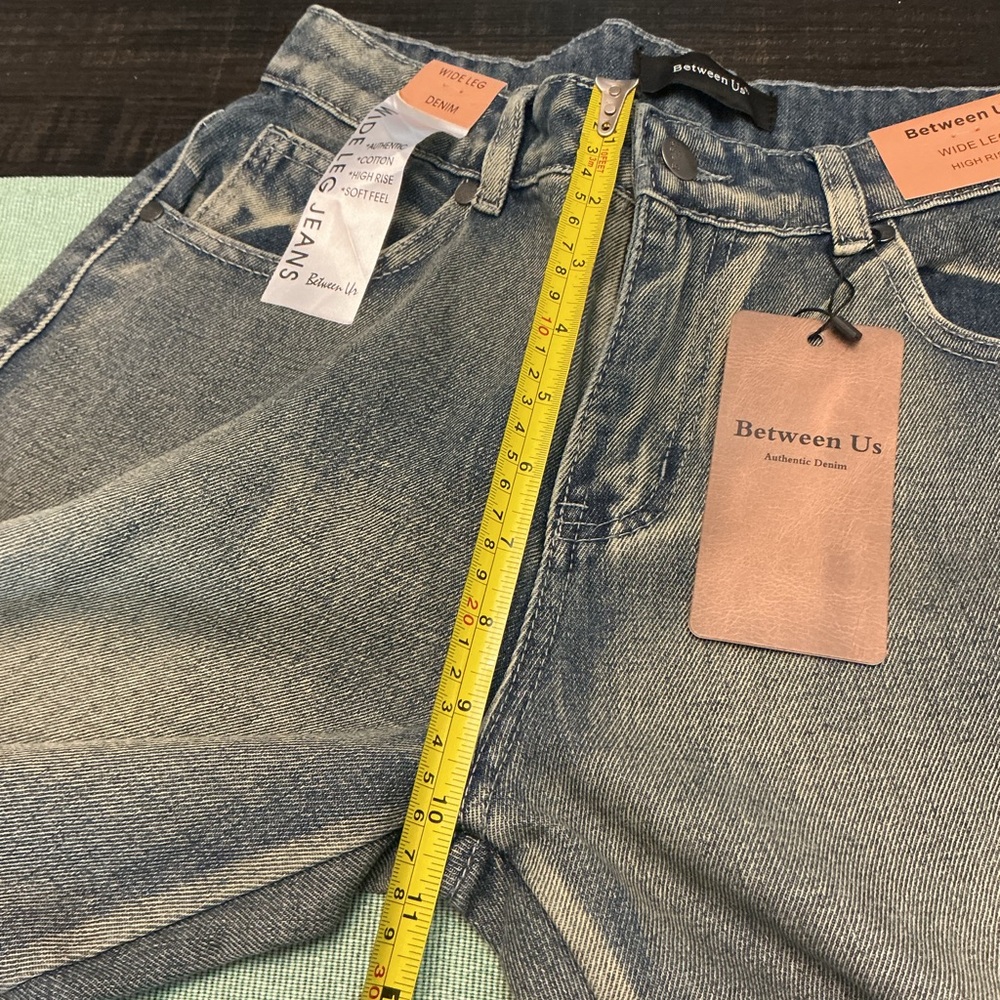 Between Us Wide Leg High Rise Jeans Blue Wash NWT Size 5 - Picture 7 of 10
